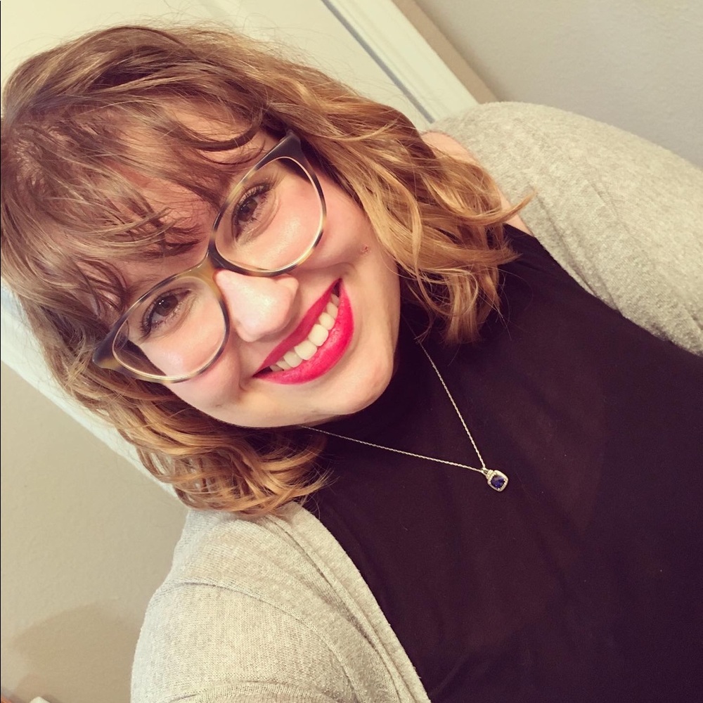 Meet your Posher, Emily-claire